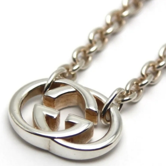 GUCCI RARE DOUBLE GG NECKLACE PRISTINE CONDITION - Picture 2 of 4